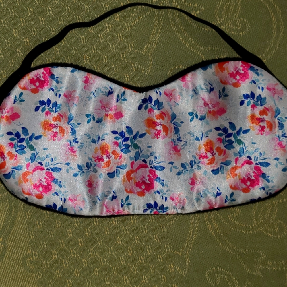 Sating  sleep 😴  mask